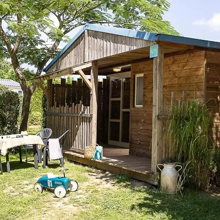Parque de Campismo Paradis La Grand'metairie Saint-Hilaire-la-Forêt