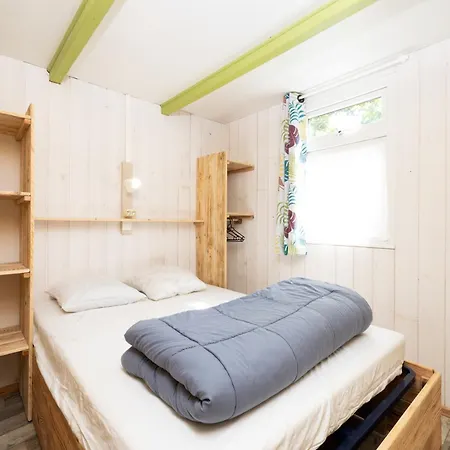 Parque de Campismo Paradis La Grand'metairie Saint-Hilaire-la-Forêt