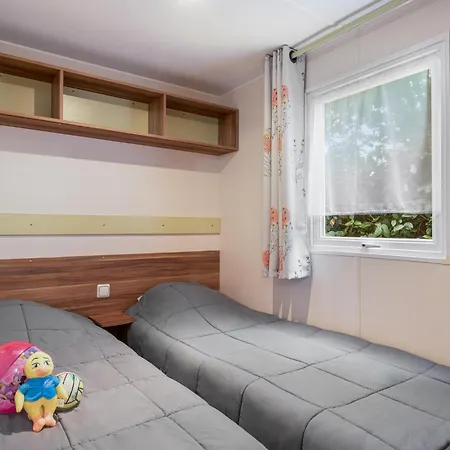キャンプ場 Paradis La Grand'metairie 4*