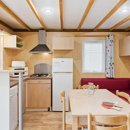 Camping Paradis La Grand'metairie 4*