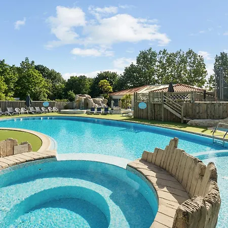Paradis La Grand'metairie Campsite 4*