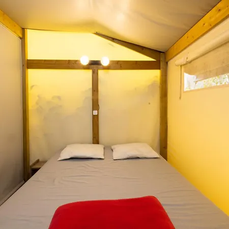 Paradis La Grand'metairie Campsite