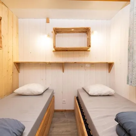 Campsite Paradis La Grand'metairie Saint-Hilaire-la-Foret