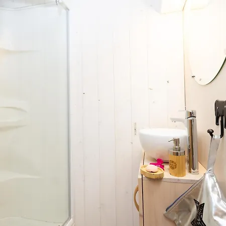 Campsite Paradis La Grand'metairie Saint-Hilaire-la-Foret